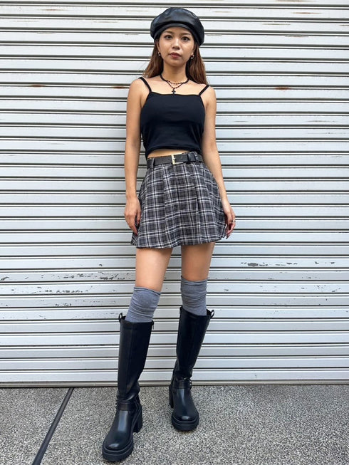 フェイクレザーベルト付プリーツスカート